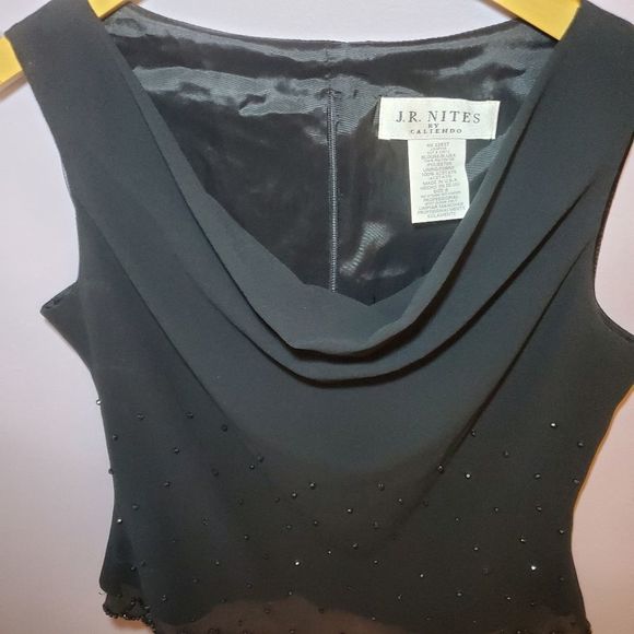 J.R. Nites by Caliendo Scalloped Black Sleeveless Top Size 6 - Picture 5 of 8